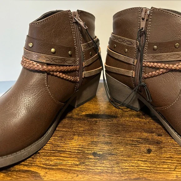 Pop Womens Brown Santiago Block Heel Booties NWT Various Sizes - Picture 8 of 9